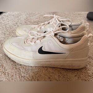 Mens Nike Nyjah Size 11 good used condition